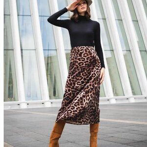 LUUM Victoria velvet long skirt size M